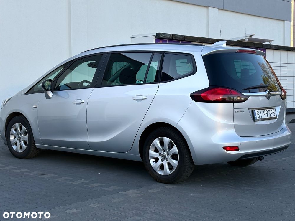 Opel Zafira - 24