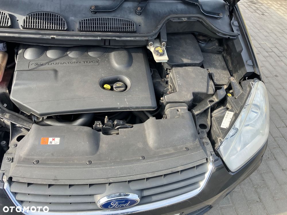 Ford C-MAX 2.0 TDCi DPF Titanium - 17