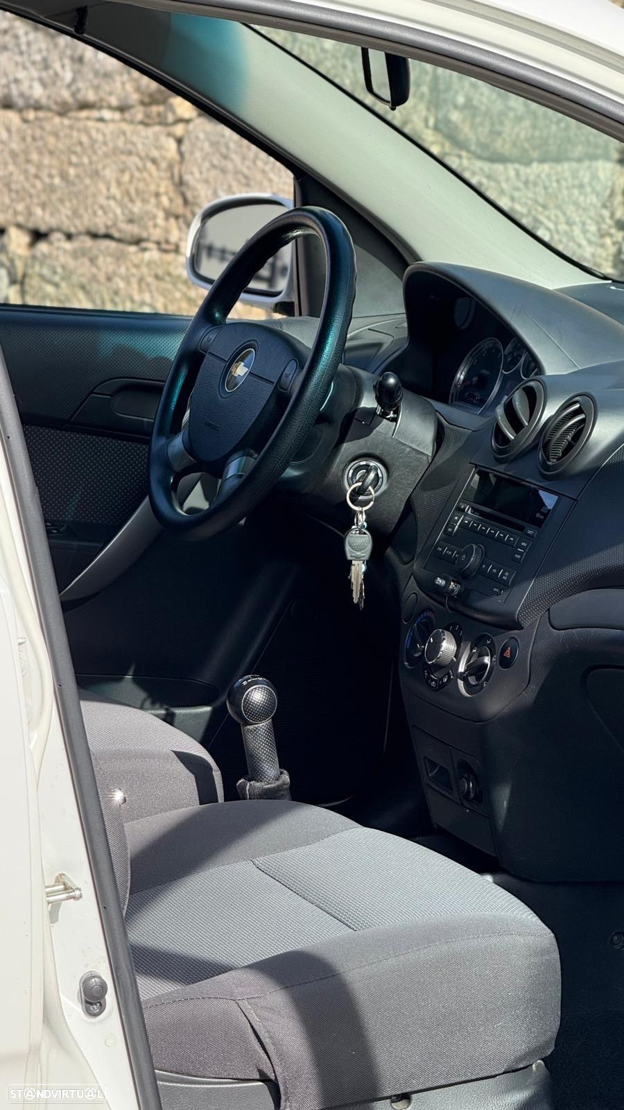 Chevrolet Aveo 1.2 LS - 15