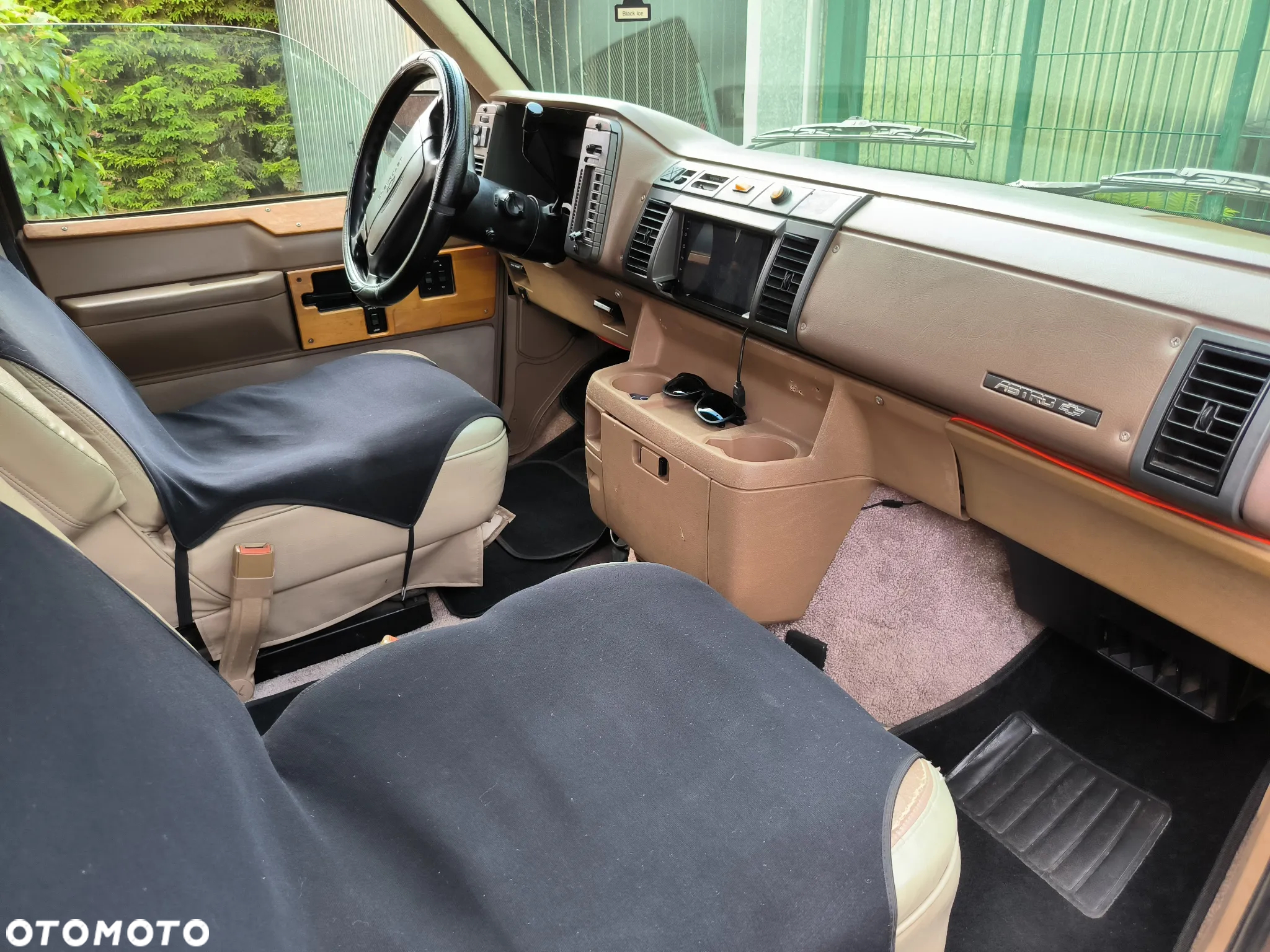 Chevrolet Astro 4.3i V6 - 17