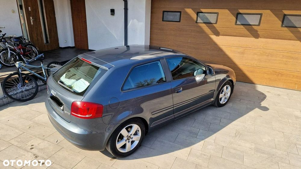 Audi A3 3-drzwiowe 1.6 TDI Attraction - 5
