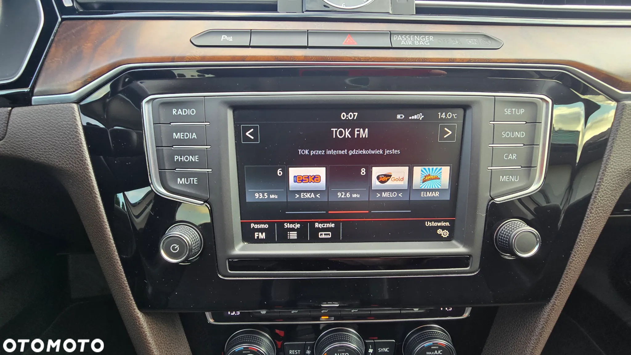 Volkswagen Passat - 38