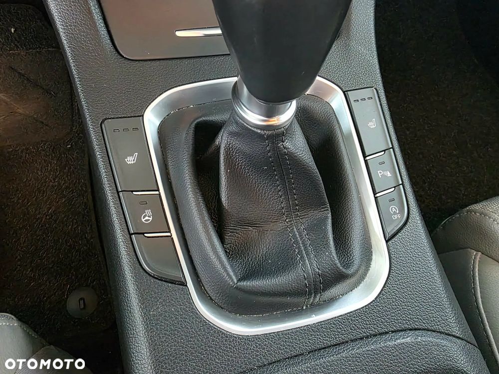 Hyundai i30 1.4 T-GDI Premiere Luxury - 9