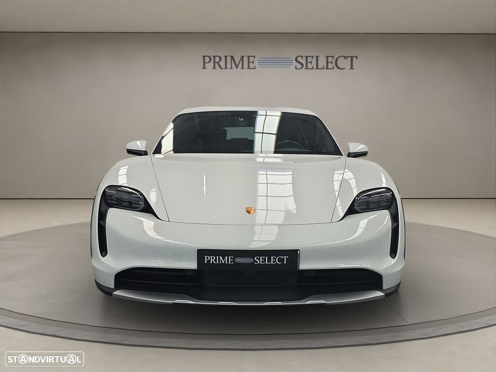 Porsche Taycan Cross Turismo - 7