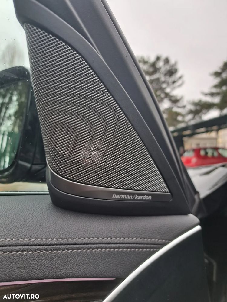 BMW Seria 5 520d xDrive AT MHEV - 28