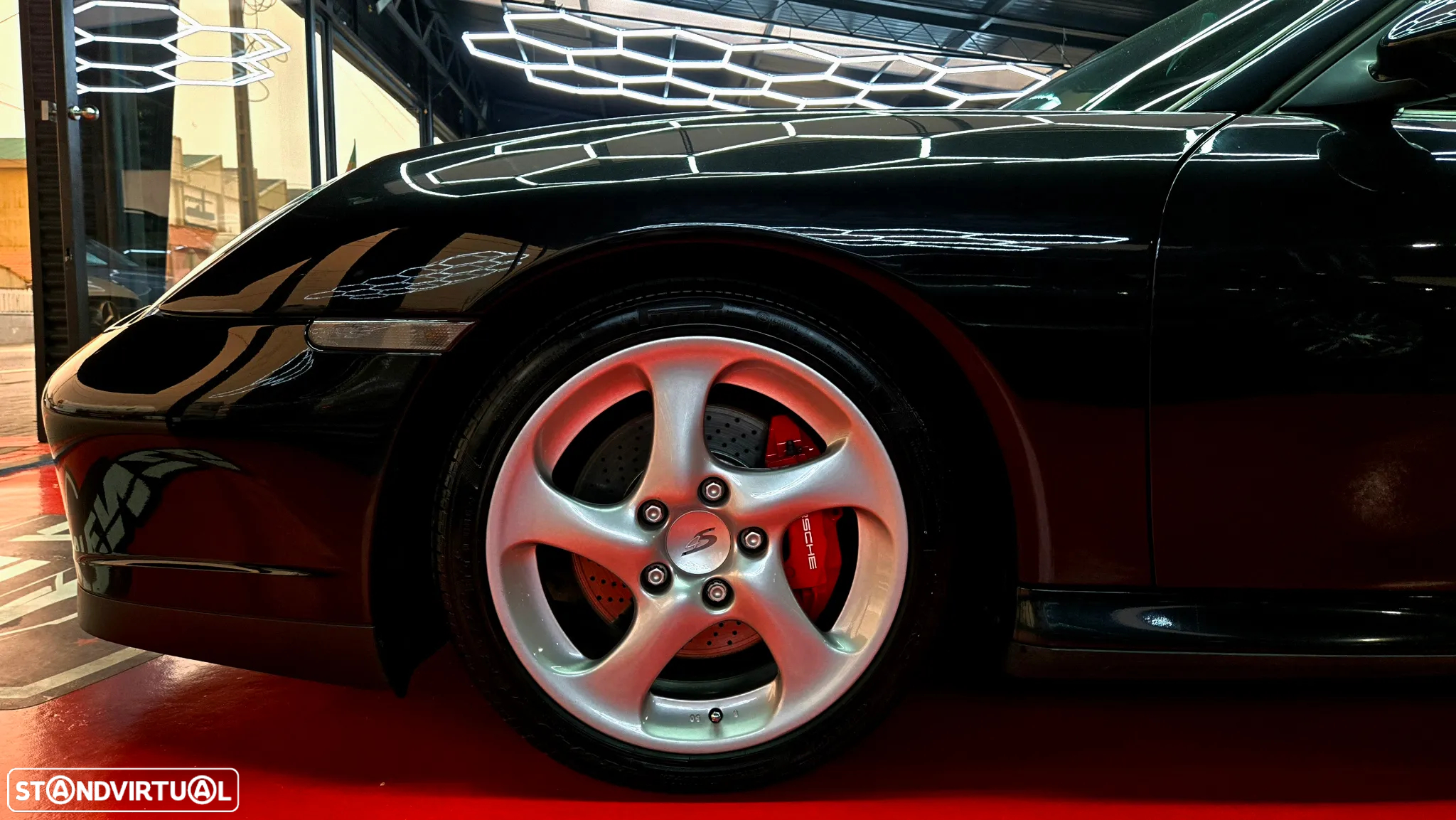 Porsche 911 (996) Carrera 4 S - 14