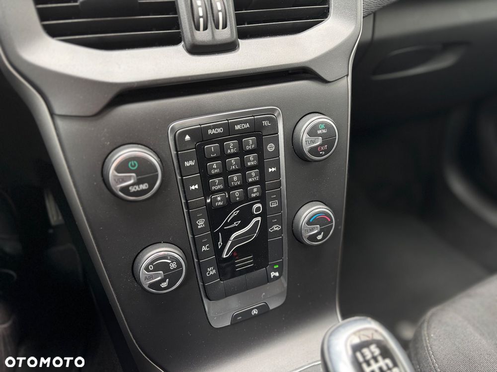 Volvo V40 D2 Kinetic - 17