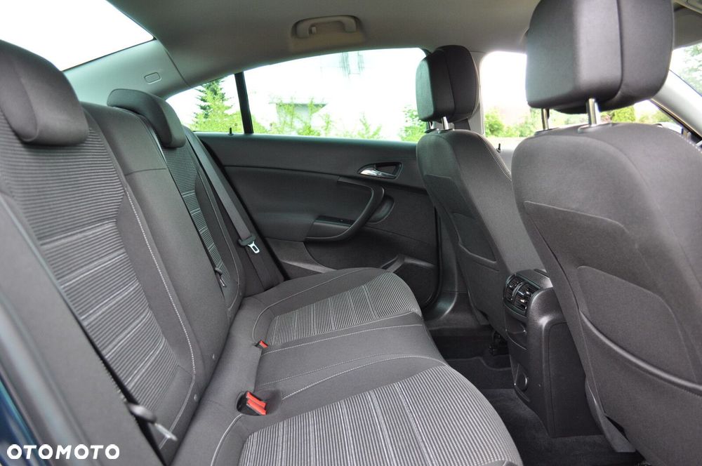 Opel Insignia - 16