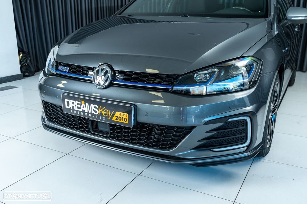 VW Golf 1.4 GTE Plug-In-Hybrid DSG - 36