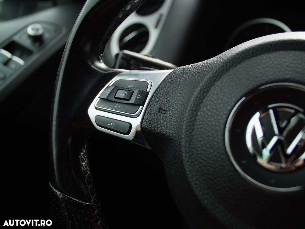 Volkswagen Tiguan 2.0 TDI 4Motion DSG BMT Sport & Style - 27