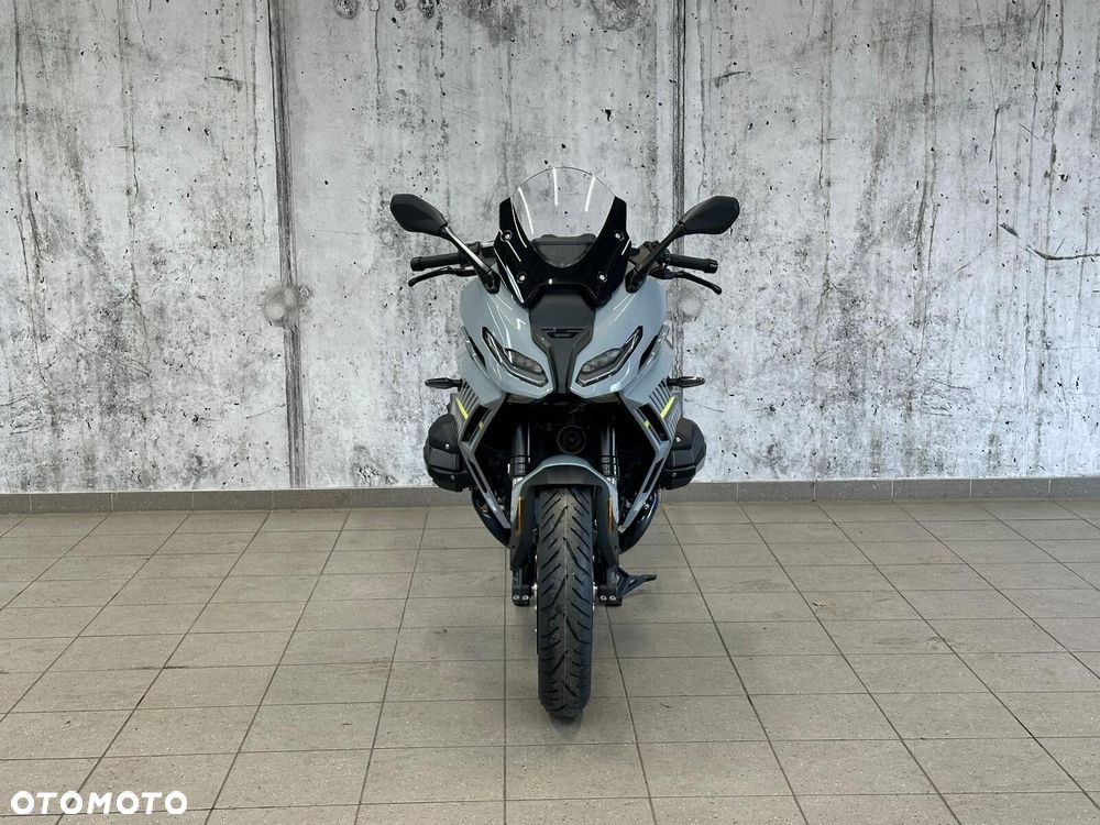 BMW R - 8