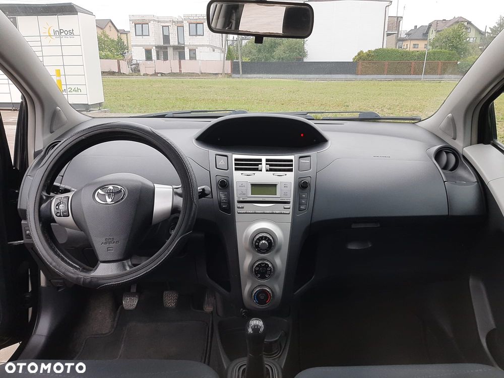 Toyota Yaris 1.3 Luna - 18