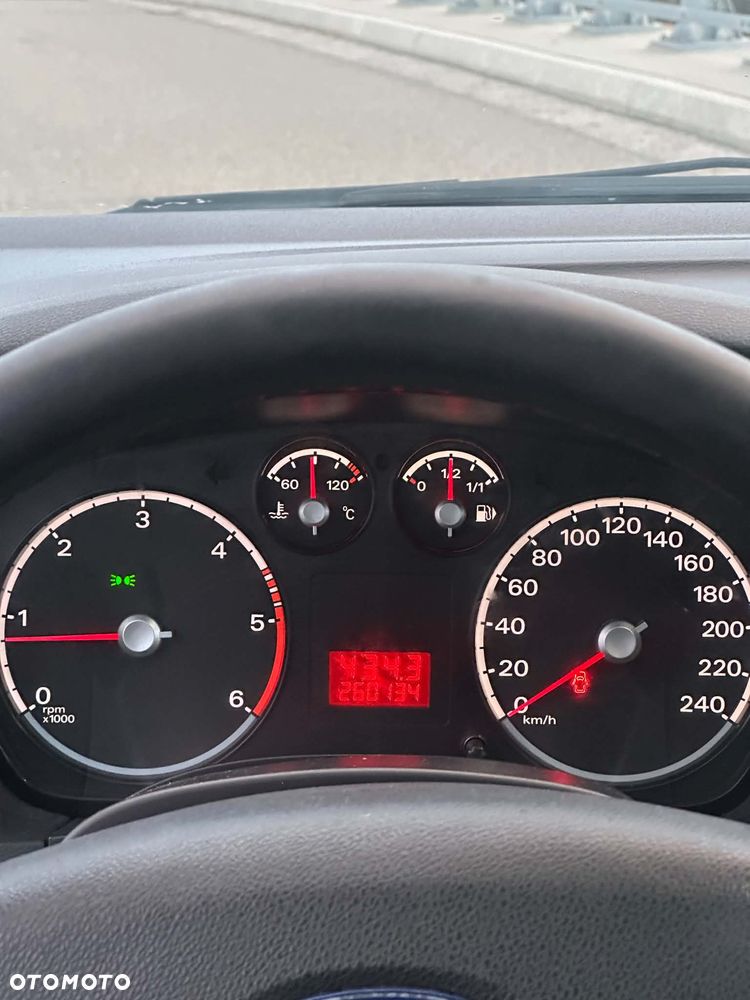 Ford Focus - 14
