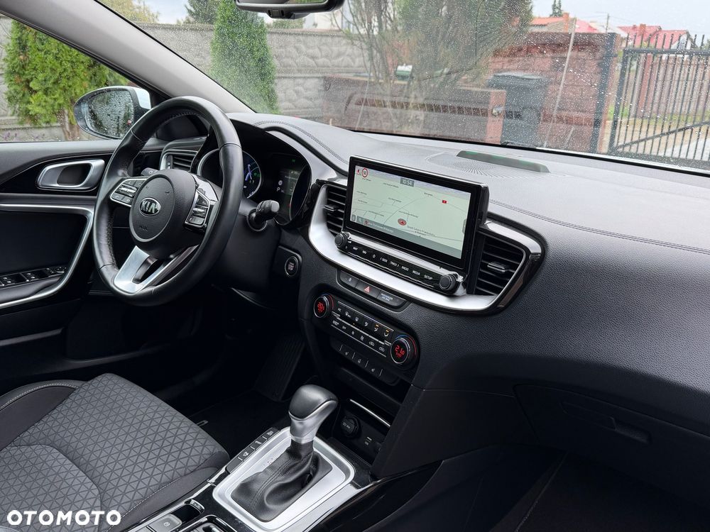 Kia Ceed 1.6 GDI DCT OPF Spirit - 24