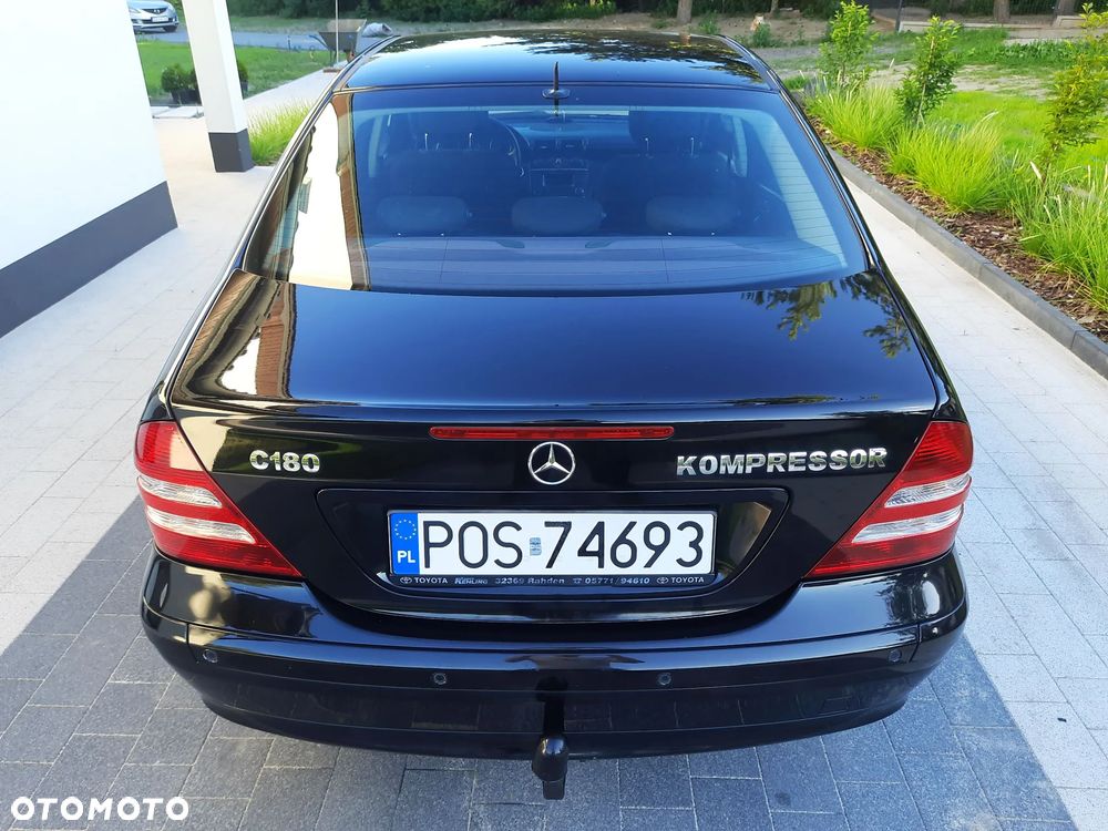 Mercedes-Benz Klasa C 180 Kompressor Sport Edition - 15