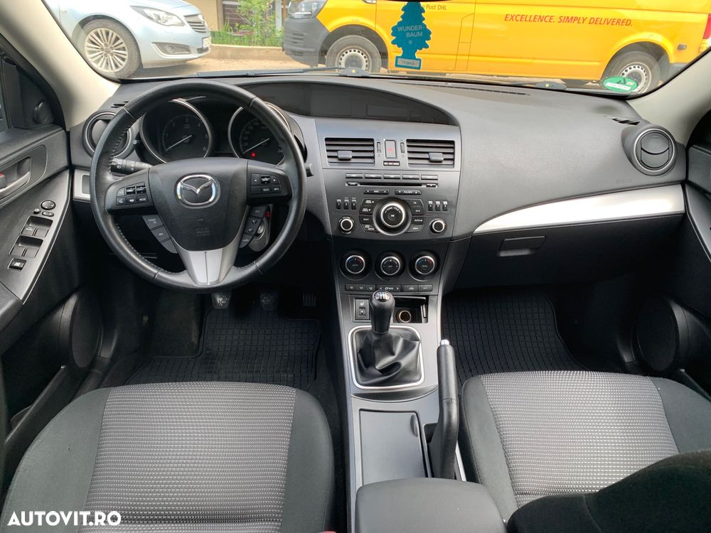 Mazda 3 - 9