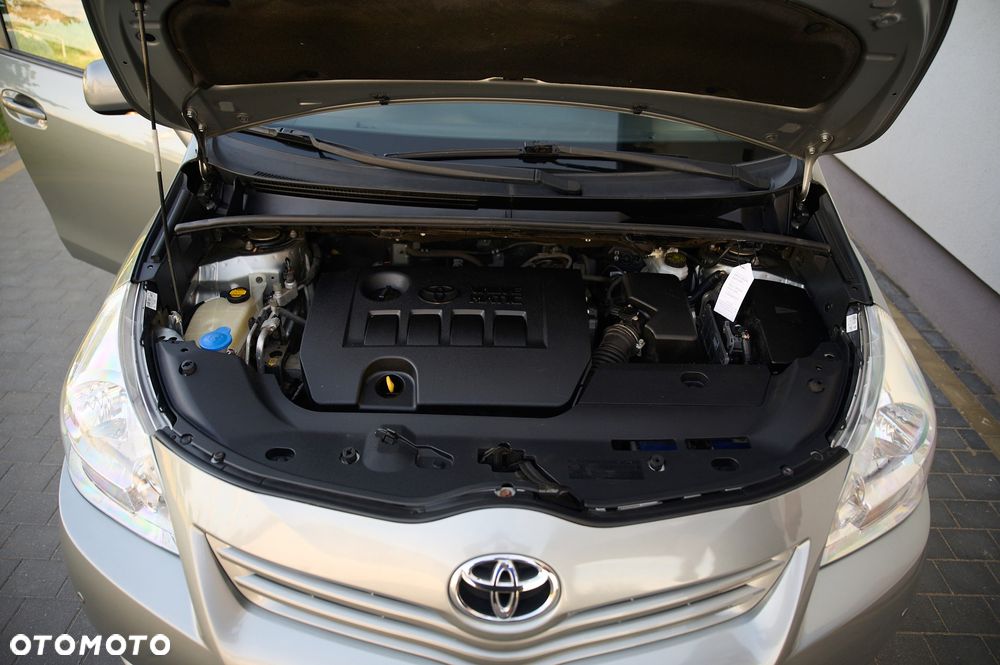 Toyota Verso 1.8 5-Sitzer Executive - 35