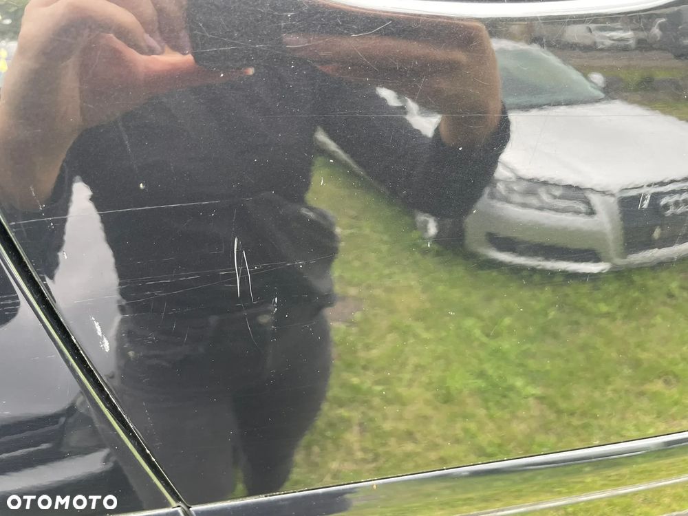 DRZWI PRAWY PRZÓD AUDI A3 8P 3D LZ9Y - 3