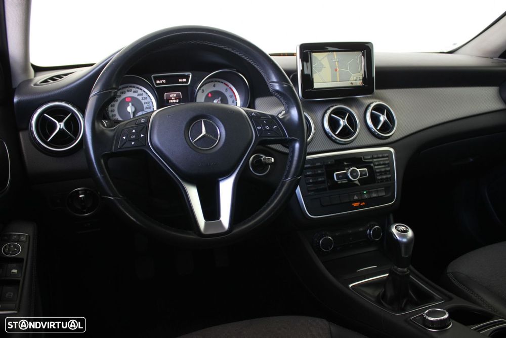 Mercedes-Benz GLA 180 CDi - 22