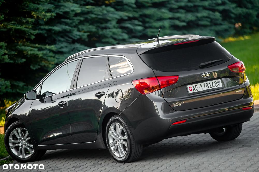 Kia Ceed 1.6 GDI Business Line - 16