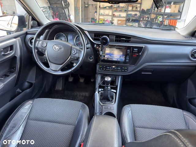 Toyota Corolla 1.6 Prestige - 13