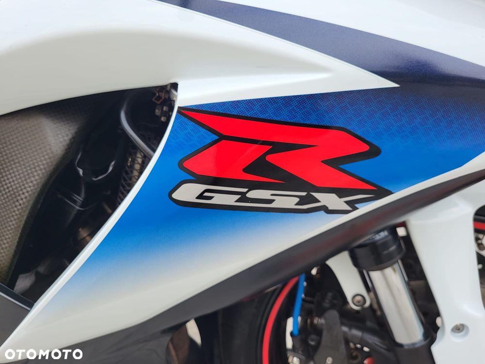 Suzuki GSX-R - 19