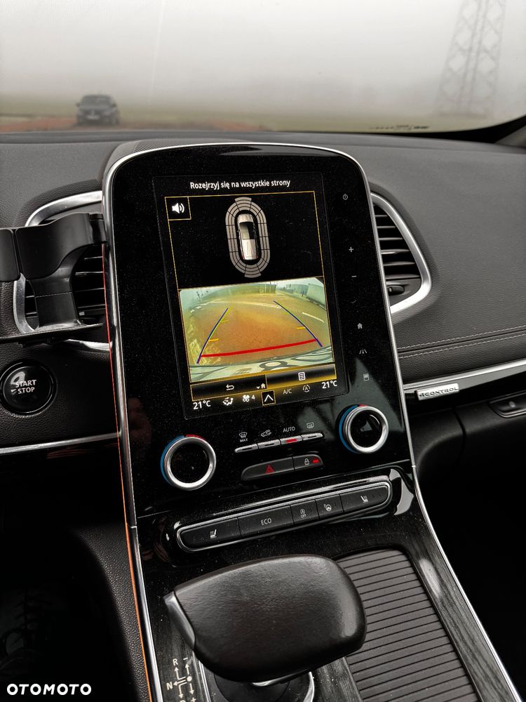 Renault Espace 1.6 dCi Energy Initiale Paris EDC 7os - 10