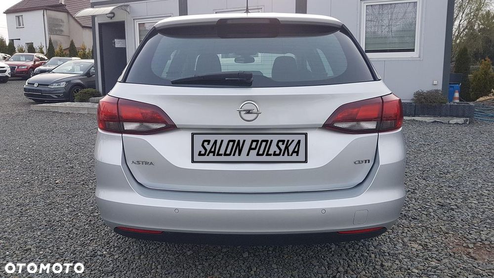 Opel Astra 1.6 CDTI Essentia - 10