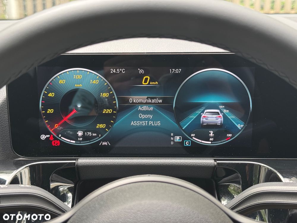 Mercedes-Benz GLA 180 d Business Edition - 19