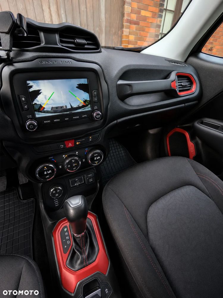 Jeep Renegade - 13