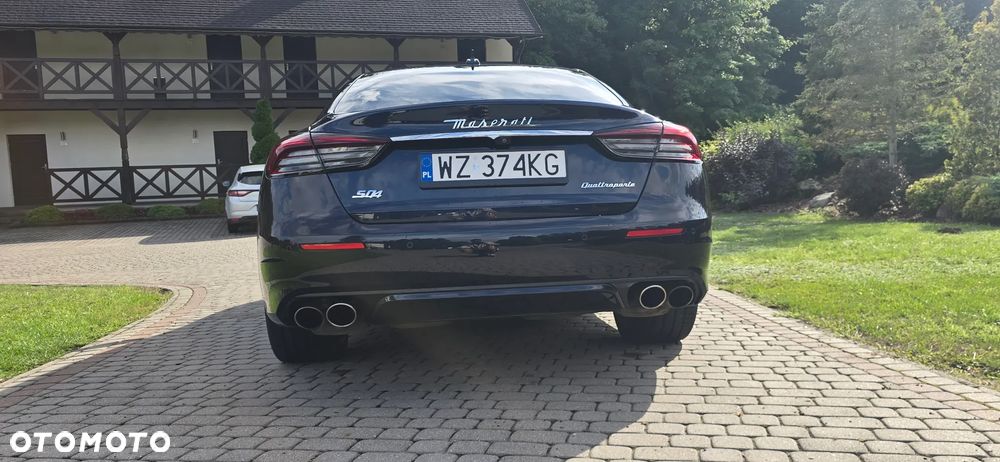 Maserati Quattroporte Q4 GranLusso - 10