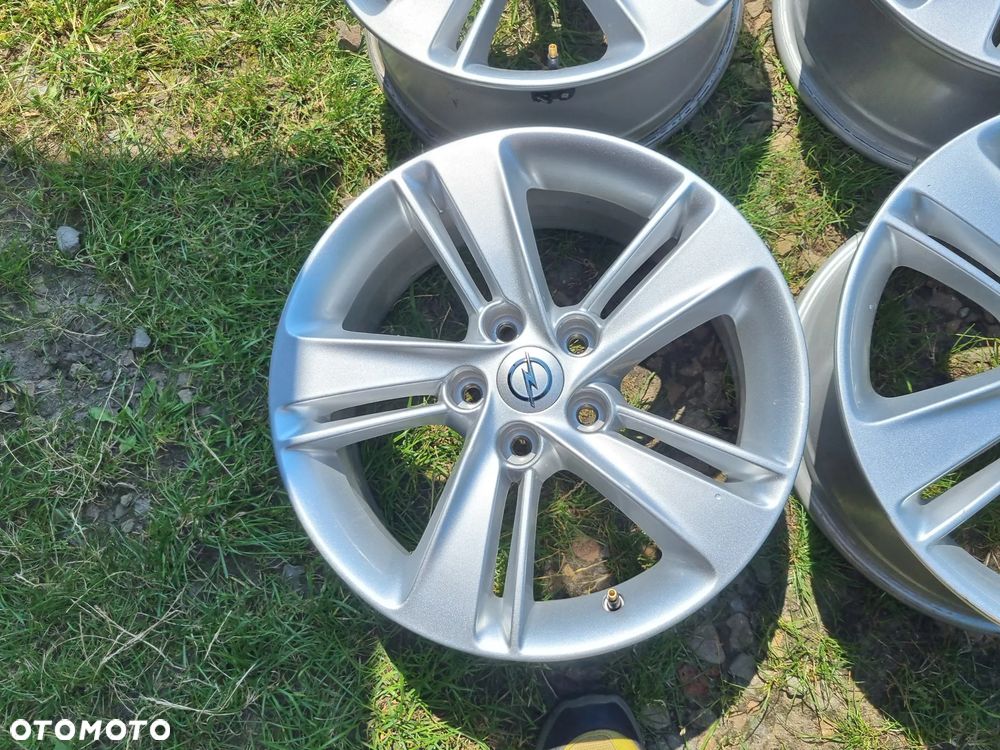 OPEL INSIGNIA B,ZAFIRA C,ASTRA J alu 7,5X17 ET45 5x115,czujniki super stan - 2
