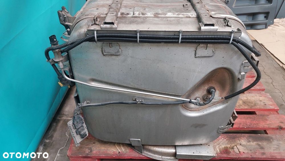 MERCEDES ACTROS MP4 EURO 6 KATALIZATOR DPF A0074908212 - 2
