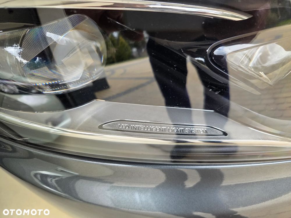 Mercedes-Benz Klasa V 300 d 4-Matic Exclusive 9G-Tronic (d³ugi) - 34