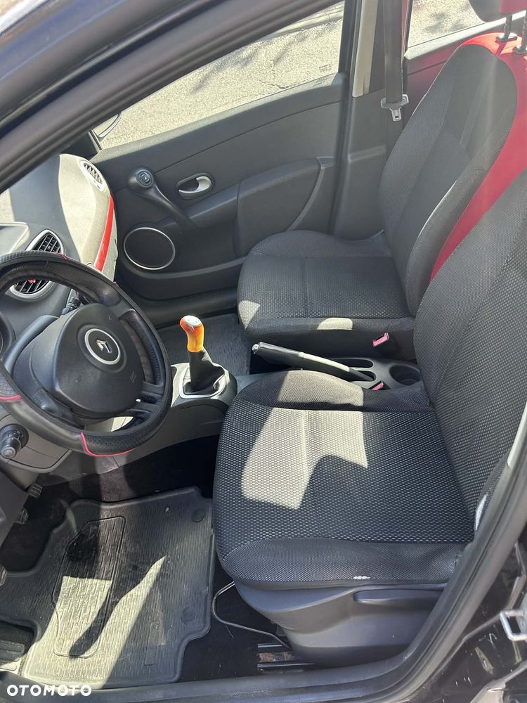 Renault Clio 1.2 16V Rip Curl - 9