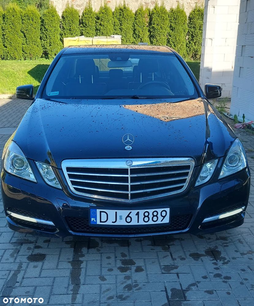 Mercedes-Benz Klasa E ver-200-cgi-blueefficiency-automatik-avantgarde - 7