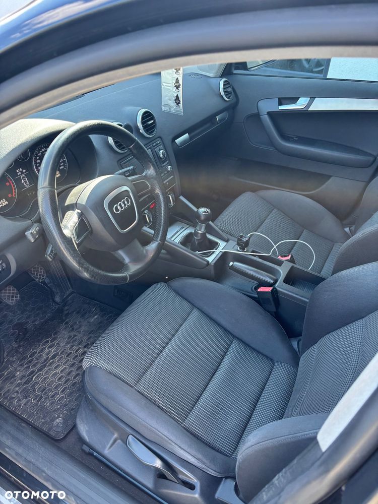 Audi A3 Sportback 2.0 TDI DPF Ambition - 11