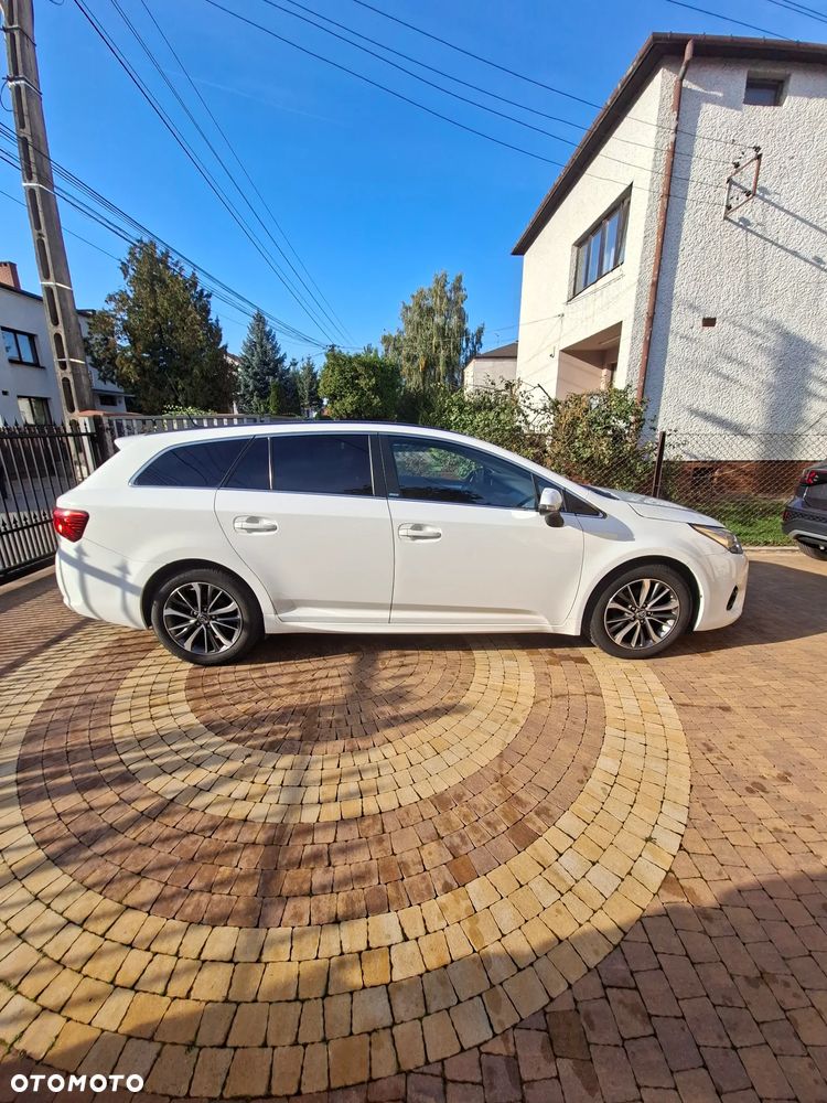 Toyota Avensis Touring Sports 1.8 Multidrive S Edition-S - 3