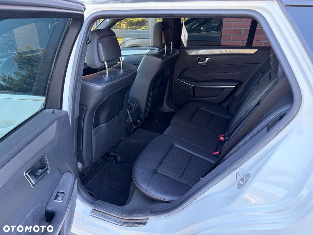 Mercedes-Benz Klasa E 250 CDI 7G-TRONIC Elegance - 14