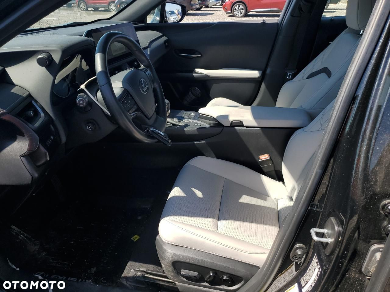 Lexus UX - 7