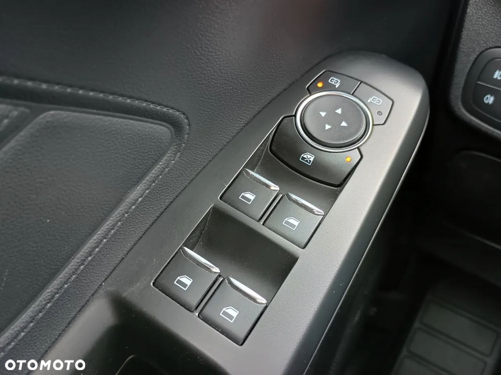 Ford Focus 1.0 EcoBoost Hybrid ACTIVE DESIGN - 11