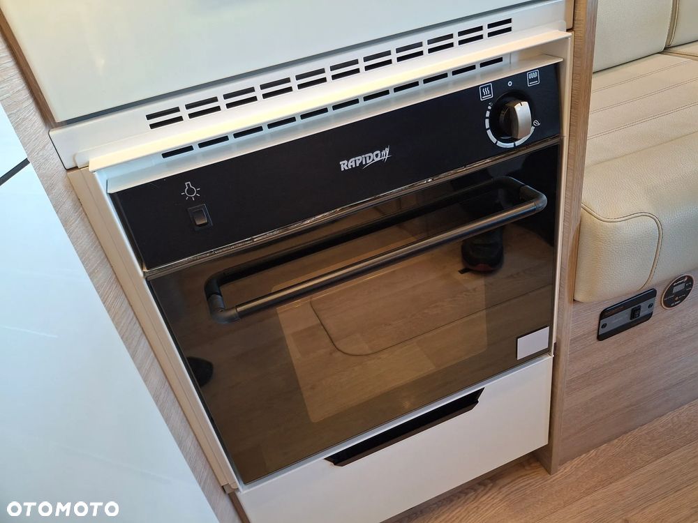 Rapido 8096dF S80 Ultimate Line Kamper 5 Osób Wersja Zimowa Podwójna Podłoga Klasa Premium Bogaty Oświetlenie Ambiente Euro 6 Felgi Aluminiowe - 27