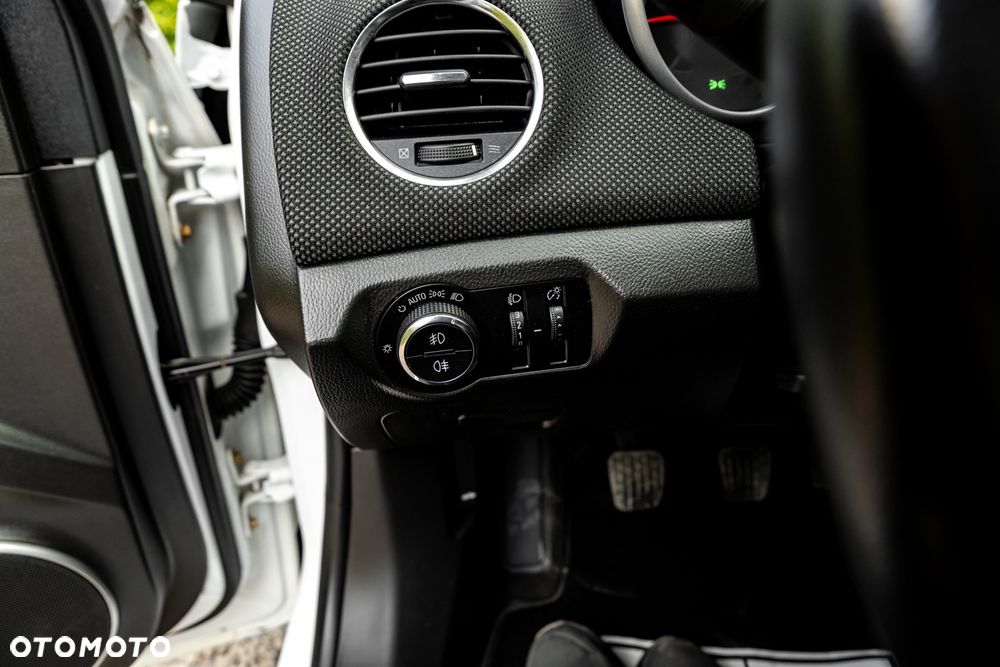 Chevrolet Cruze 1.8 LS - 25