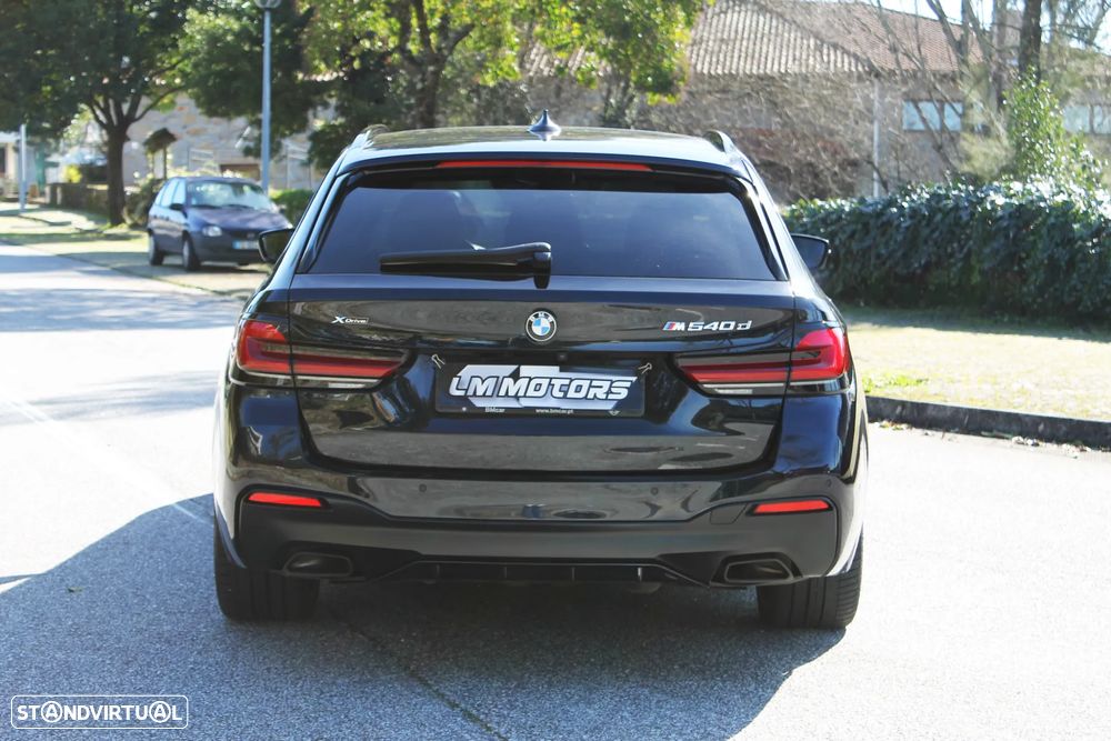 BMW 540 d xDrive Pack Desportivo M Auto - 9