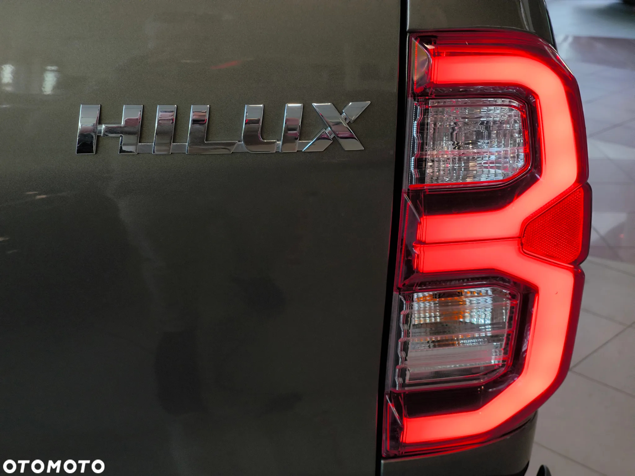 Toyota Hilux 2.8 D-4D Double Cab SR5+ 4x4 - 36