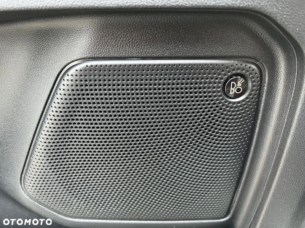 Ford Kuga 2.5 Duratec FHEV 4x4 TITANIUM - 16