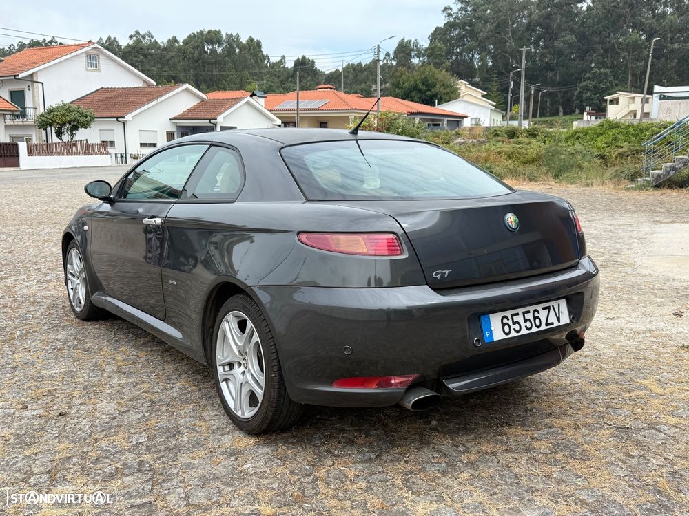 Alfa Romeo GT 1.9 JTD M-JET - 4