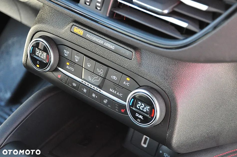 Ford Focus 2.0 EcoBlue ST-Line - 22