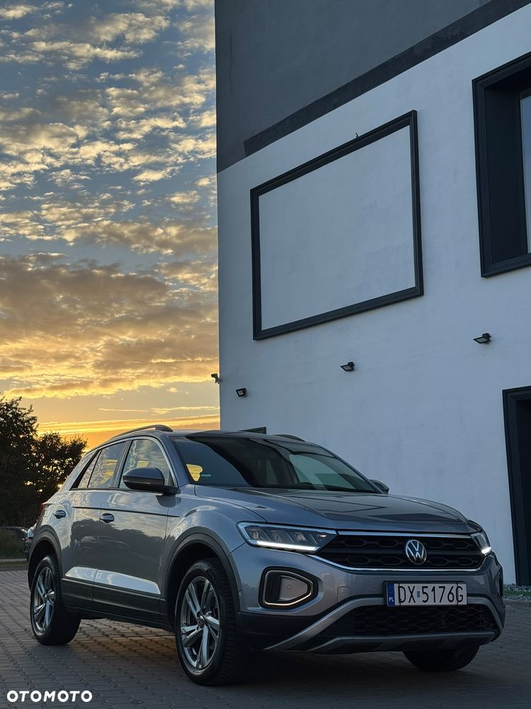 Volkswagen T-Roc - 17