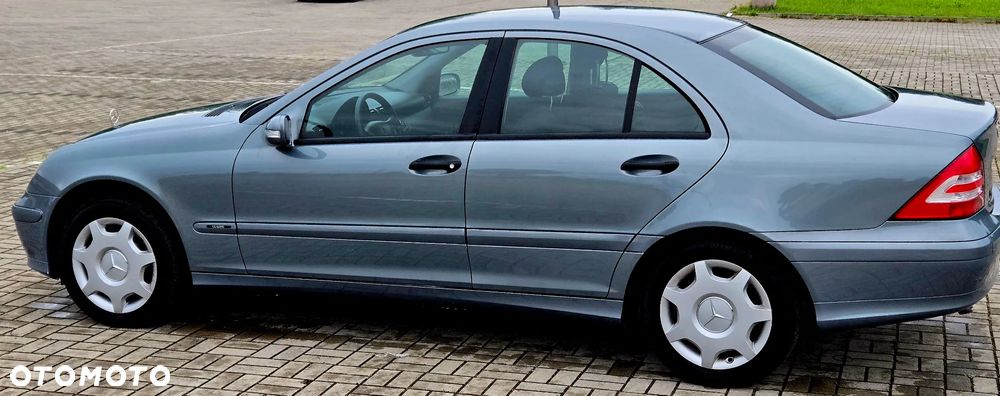 Mercedes-Benz Klasa C 180 Kompressor Classic Sport Edition - 7